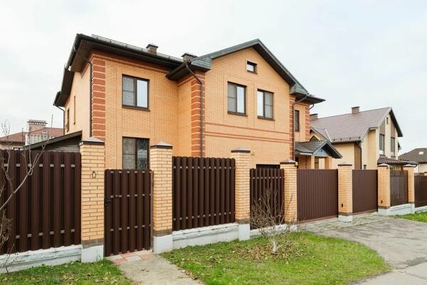 стальные двери для загородного дома в Краснознаменске