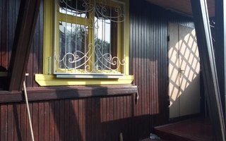 металлическая прямая оконная решетка для дачи